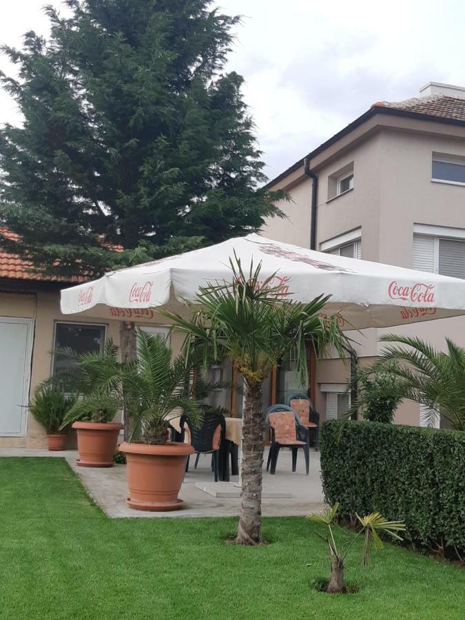 Villa Ros Guest House Свиленград Экстерьер фото