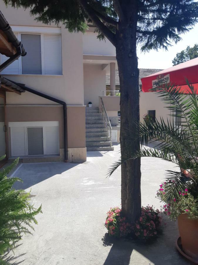 Villa Ros Guest House Свиленград Экстерьер фото